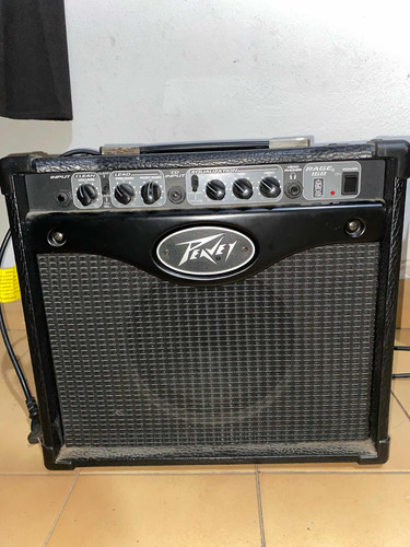 Amplificador De Guitarra Peavey Rage 158