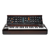 Moog Minimoog Model D Teclado Sintetizador 44 Teclas