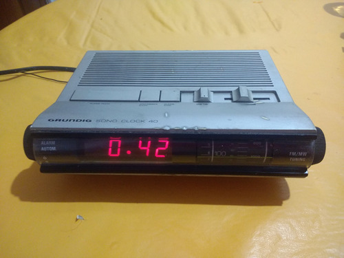 Radio Reloj Despertad Grundig Sond Clock 40 Vintage