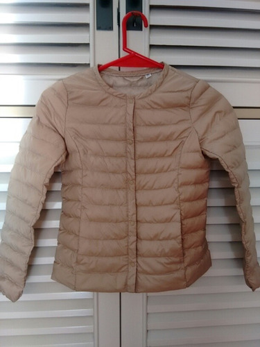 Campera Uniqlo Original Liviana Unisex Camel 9 A 10 Años Imp