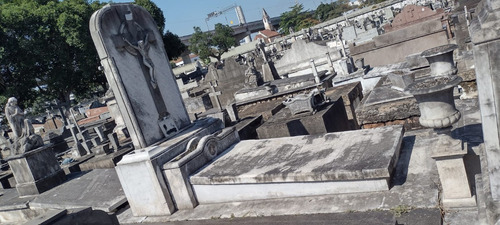Jazigo Perpétuo No Cemitério São Francisco Xavier