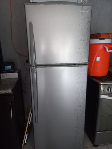 Refrigerador Daewoo 11 Pies, Gris