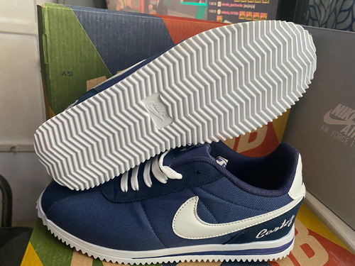 Tenis Nike Cortez Azul Marino # 26.5