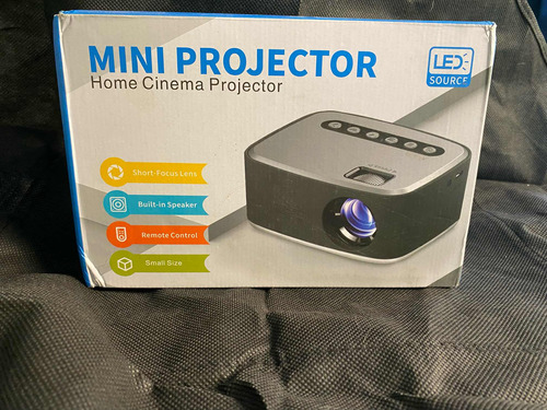 Mini Proyector Portátil Con Control Remoto Hdmi Av Tf Hd