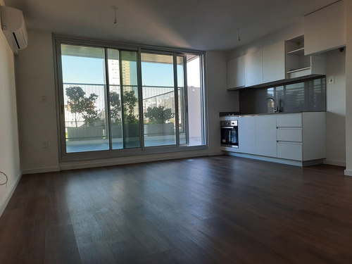Venta Con Renta De Apartamento De 2 Dormitorios, Initium