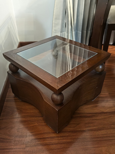 Mesa De Centro O Auxiliar En Madera Y Vidrio