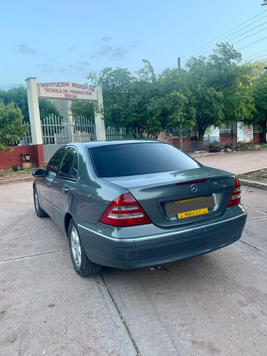 Vendo O Permuto Mercedes Benz C320 2001