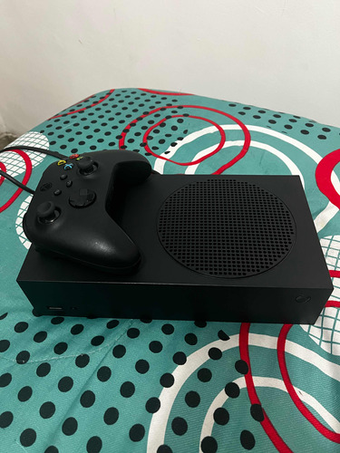 Consola Xbox Series S 1tb + Control Inalámbrico Negro Carbón