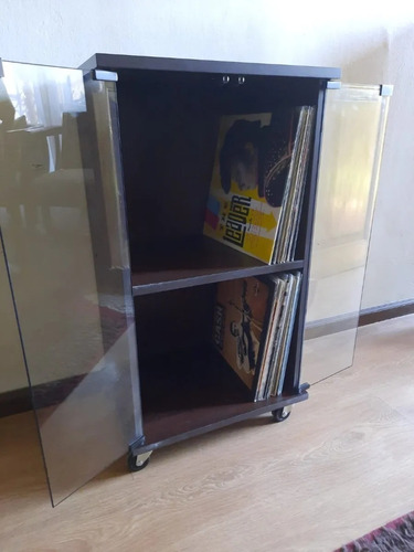 Muebles Para Vinilos Con Puertas De Vidrio