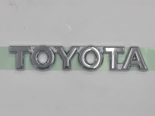 Emblema Nombre Toyota Fortuner 100% Original. Foto 2