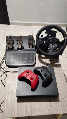 Xbox One X  Con 2 Controles , Pedales Y Volante Logitech