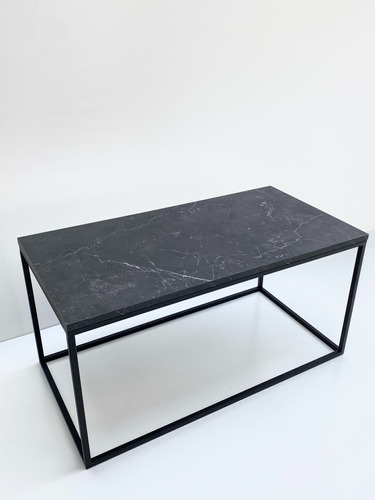 Mesa Ratona Simil Marmol Marquina