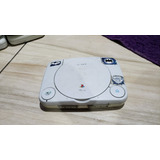 Playstation 1 Psone Só O Aparelho Sem Nada E O Leitor Não Leu Os Jogos E O Botão Power Tem Que Ficar Apertando Tá Com Defeito. 000. A98