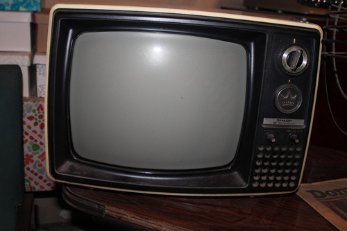 Televisor Antiguo  Blanco Y Negro