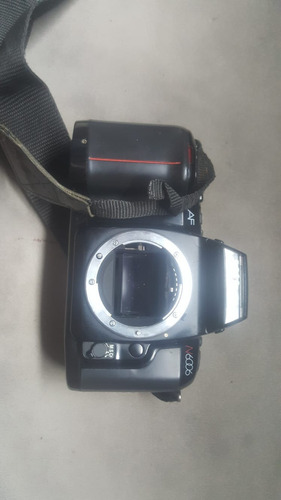 Cámara Nikon N6006 35mm Sin Bateria Ni Lente