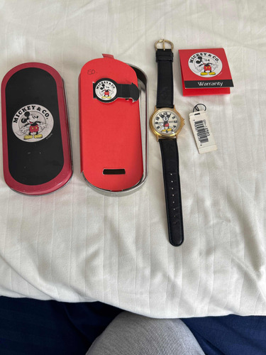 Reloj Marca Fossil Modelo Mickey Mouse