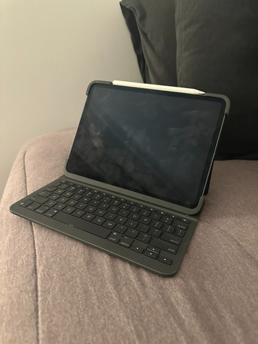 iPad Pro 11  512gb + Apple Pencil + Capa Teclado Logitech