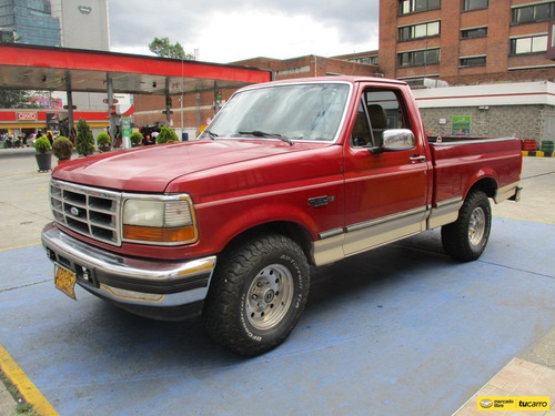 Ford F-150 Xlt 4x2 4900cc At Aa