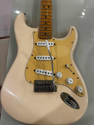 Guitarra Fender