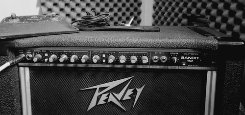 Equipo De Guitarra Peavey Bandit