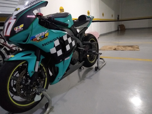 HONDA  CBR 1000 RR 
