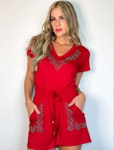 Conjunto Rosas Blusa E Shorts Com Pedrarias Bordada À Mão