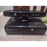 Xbox 360 E+ Kinect . 