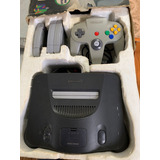 Nintendo 64 Usado Ótimo Estado Completo Na Caixa + Controle Original + 2 Jogos Originais + Controller Pak + Rumble Pak + 3 Controles Compatíveis