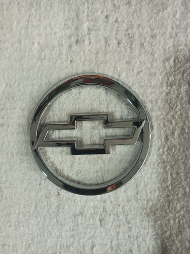 Emblema Parrilla Chevy Foto 9