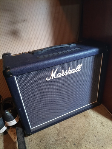 Marshall 40w Valvular Celestion 12 + Footswitch