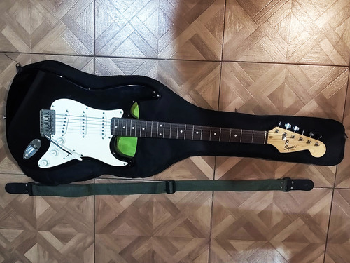 Guitarra Eléctrica Fender Squier Bullet Strat + Funda + Tali