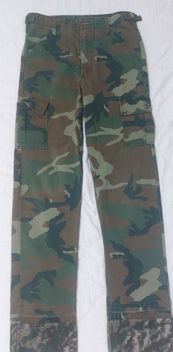 Pantalón Camuflado. Talla 14