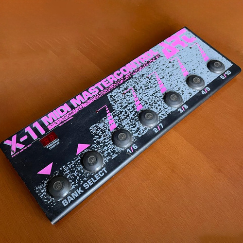 Art X-11 Pedalera Midi