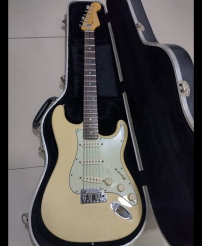 Fender American Deluxe Yamano