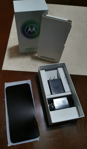 Celular Moto G8 Power (desbloqueado) 