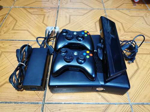 Xbox 360 Slim 4gb + Kinect + 2 Controles + 16 Juegos