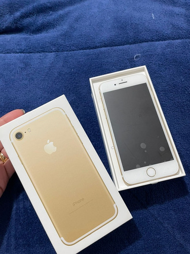 iPhone 7 32gb Semi-novo (acompanha Caixa E Carregador Orgina