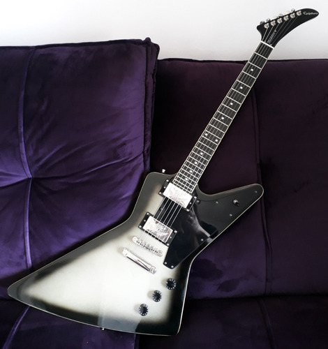 Guitarra EpiPhone Explorer Brendon Small Thunderhorse (rara)