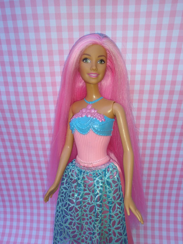 Barbie Princesa Hada Cabello Rosa.