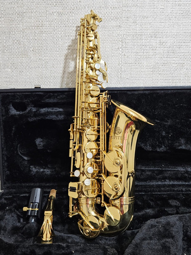 Sax Alto Jupiter Jas 567 Laqueado China Usado Ref: 198