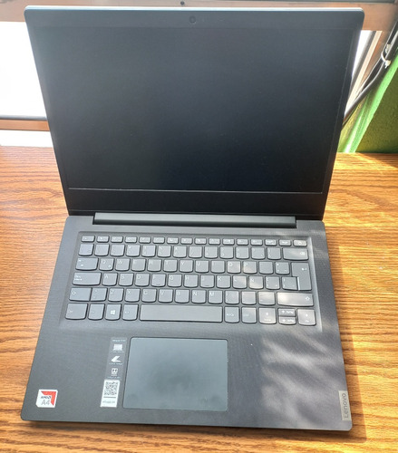 Laptop Lenovo Procesador Amd A4, 8gb En Ram, Ssd 480gb, W10