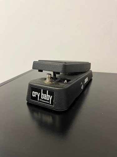 Pedal De Efecto Cry Baby Standard Wah Gcb95  Negro