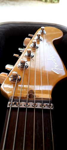 Guitarra Eléctrica Fender Stratocaster American Deluxe 