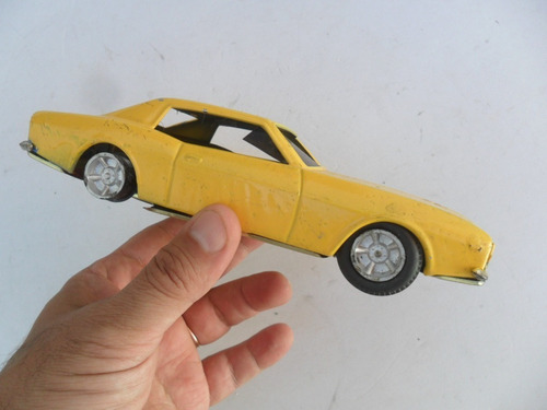 Auto Juguete Chevrolet Camaro Lata Antiguo Saxo 1:24 