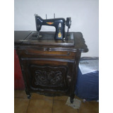 Maquina De Coser Antigua Rebatible Con Mueble Tallado