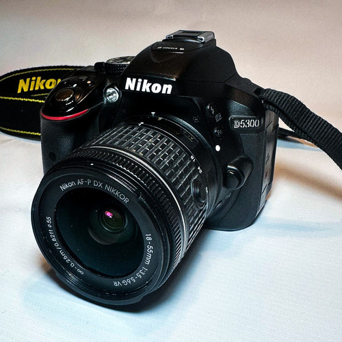 Kit Cámara Nikon D5300 + Lente 18-55mm + Teleobjetivo55-200 