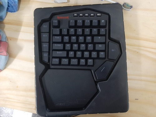 Teclado Redragon Diti