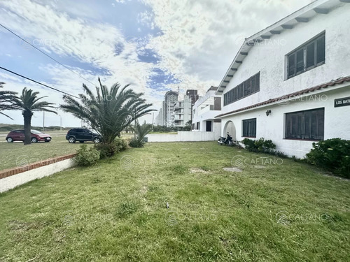 Venta Casa 7 Dormitorios. Playa Brava, Punta Del Este - Imagen 2