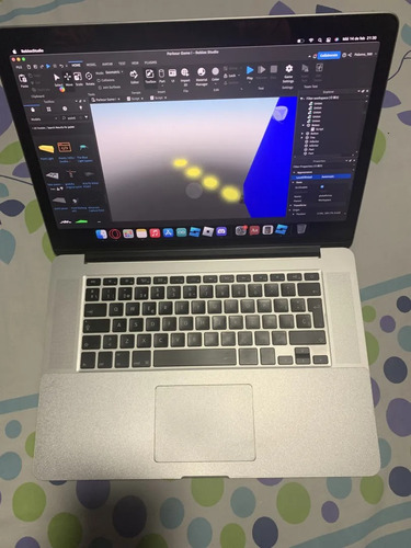 Macbook Pro (retina, 15-inch, Mid 2015)