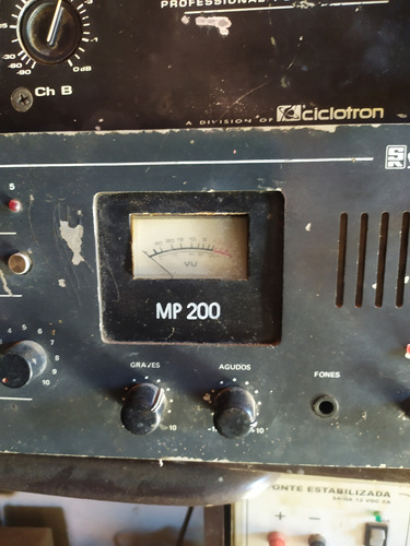 Potência Amplificador Staner Mp200